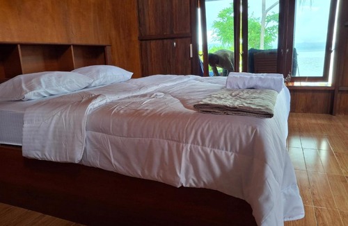 Mansuar Island House | Eddo Homestay