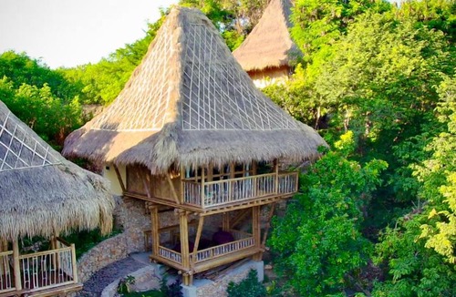Labuan Bajo Hotel | Elang Hillside Bamboo Villas