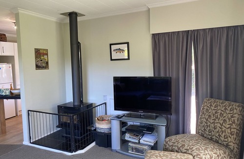 Turangi House | Fabulous house for fishing, walking or skiing. Two minutes from the Tongariro
