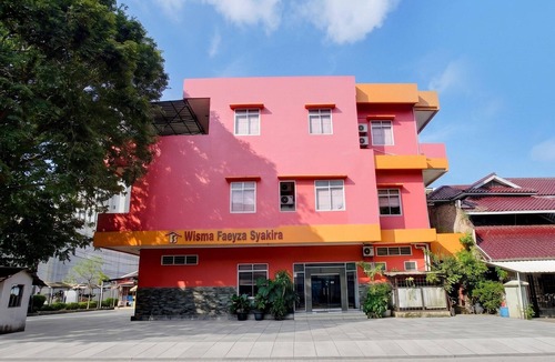 Palembang House | Faeyza Syakira Cozy Double