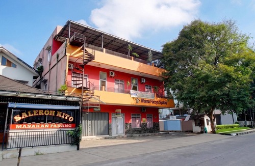 Palembang House | Faeyza Syakira Cozy Double