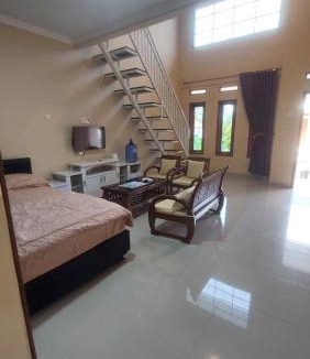 Sumedang Hotel | Family Guest House
