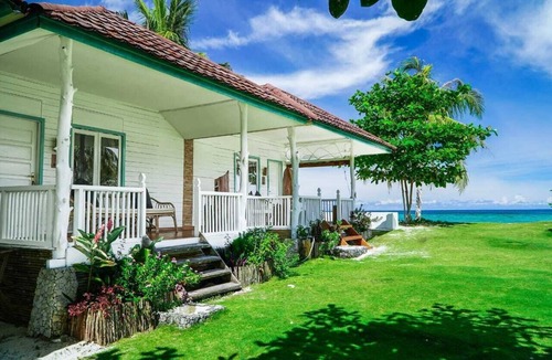 Katiet House | Family Chalet 80m square oceanfront bungalow