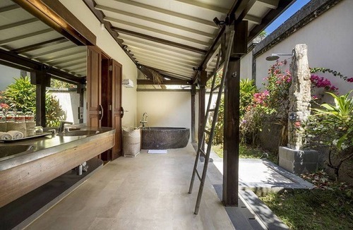 Pecatu Villa | Fascinating 3BR Villa In Uluwatu! 13Min Drive To Padang Padang Beach! W/Pool!