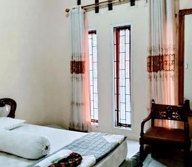 Payakumbuh House | Firza Maqita Homestay Syariah