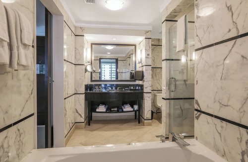 City Center Condo | Fontainebleau III Sorrento OceanView Suite FREE valet & Spa Pass No resort fees!