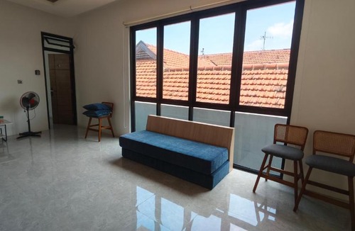 Probolinggo House | Fortuna 9 Homestay
