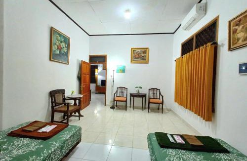 Ngaglik Villa | Ghanaya Guesthouse