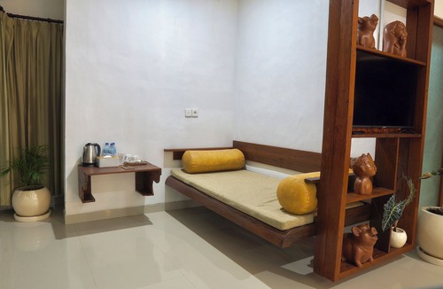 Melayang Hotel | Giriya Amerta Hotel and Restaurant Ubud
