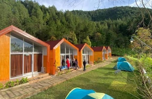 Hargomulyo Villa | Glamping Azalea Tawangmangu