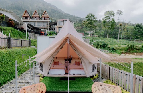 Wonosobo RV Rental | Glamping Telaga Menjer By Travelink