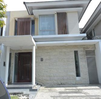 Surabaya House | GreenLake Vista