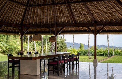 Ababi House | Griya - Wangi Felixe - Peaceful 4BDR Tropical Estate