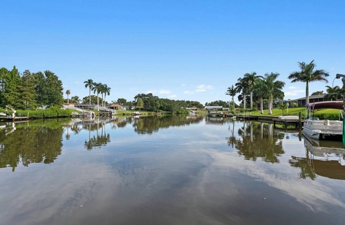 Largo House | Heated Pool/Waterfront/Putt Putt/Fire Pit/2 kings
