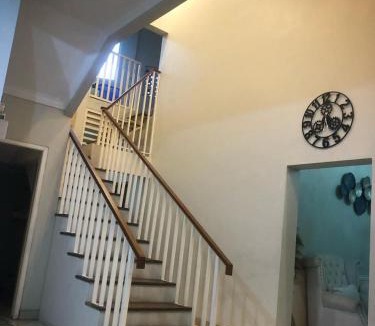 Ciputat Timur House | Homestay Cirendeu