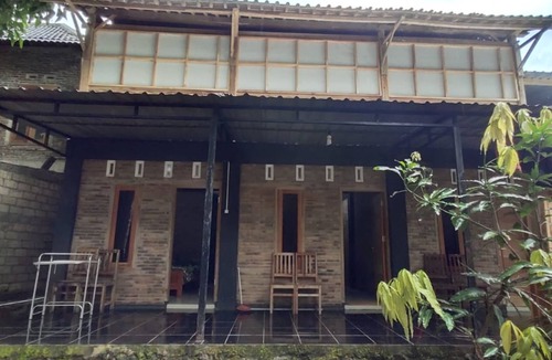 Muntuk Hostel | Homestay Kurnia - Hostel