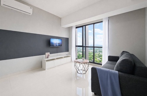 Serpong Apartment | Homey And Spacious 3Br With City View At Apartment The Ayoma