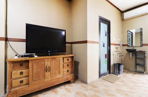 Palmerah Hotel | Hotel Alamanda