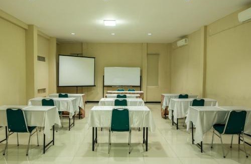 Cepu Hotel | Hotel Cepu Indah 2