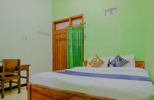 Kediri Hotel | Hotel O Family Residence