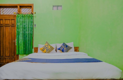 Kediri Hotel | Hotel O Family Residence