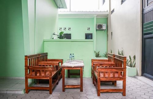Rajabasa Hotel | Hotel O Guest House Riharti Syariah