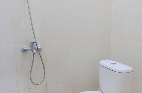 Klojen Hotel | Hotel O Guest House Amalia Malang