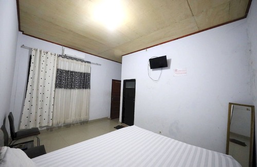 Makassar Hotel | Hotel O Kos Citra Syariah Near Bukit Marezo