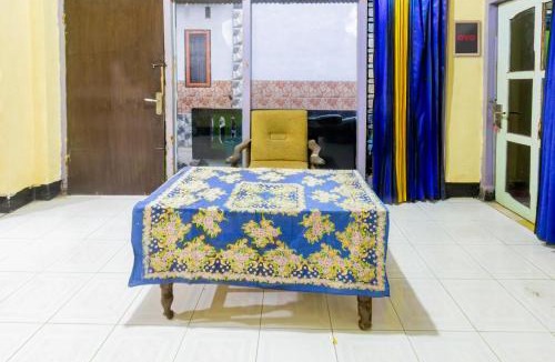Kecamatan Montong Gading Hotel | Hotel O Lestari Homestay