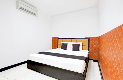 Tegal Hotel | Hotel O Mega Inn Guest House