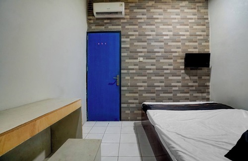 Old Jakarta Hotel | Hotel O near RS Husada formerly Pondokan
