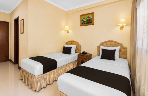 Hargomulyo Hotel | Hotel O near Tawangmangu Wonder Park for