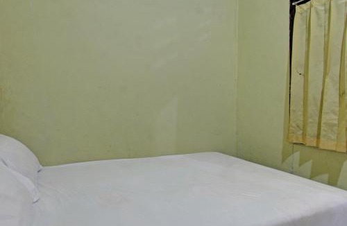 Pujut Hotel | Hotel O Penginapan 3 Bersaudara Near Pasar Sengkol