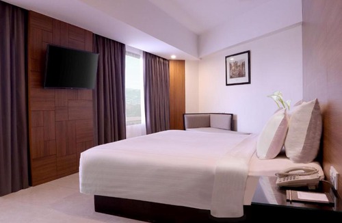 Semarang Hotel | Hotel Santika Premiere Semarang