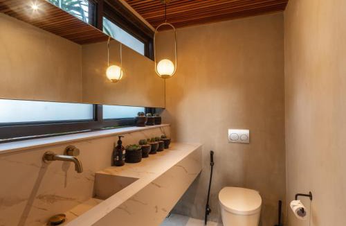 Umalas Villa | House of Winds Complex - Luxury 6BR Tropical Retreat - 2x3BR Villas near Canggu