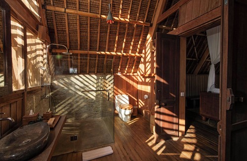 Jerowaru Hotel | Jeeva Beloam Beach Camp