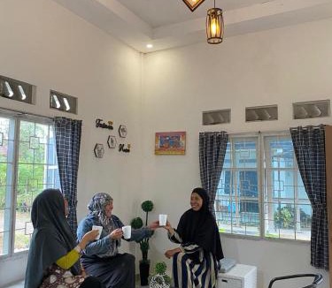 Pagar Alam Villa | Jeff Guesthouse