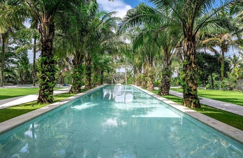 Melayang Villa | Jungle 9BR Ubud Paradise with spa!