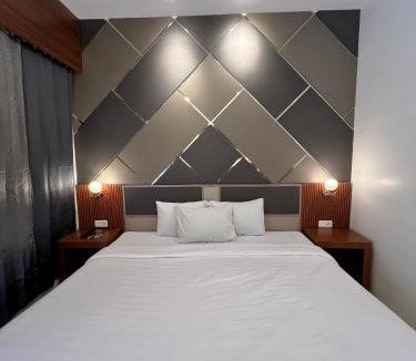 Blitar Hotel | Junior Suite Room Double Bed