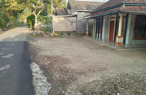 Batu Karas House | Jupe Homestay batukaras