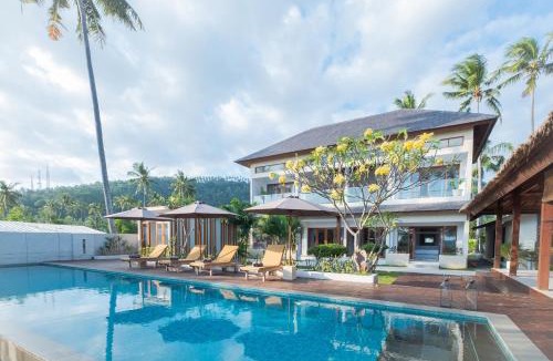Senggigi Hotel | Kamana Beach House
