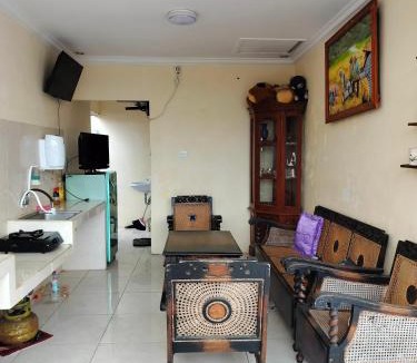 Malang House | Karjo Home Stay syariah