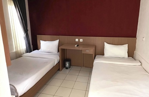 Karangtengah Hostel | Khanza Costel Syariah