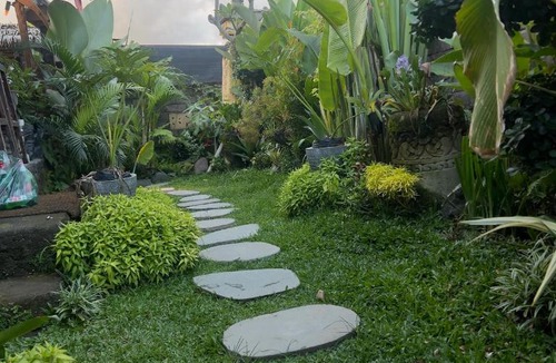Negara House | KUBU YR Village