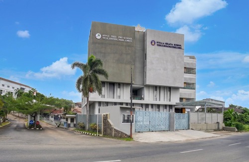 Bandar Lampung House | Kuraya Double Balcony Suite