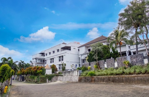 Bandar Lampung House | Kuraya Family Villa Retreat