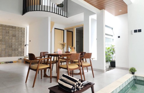 Padalarang House | Kyoto House - Kota Baru Parahyangan, with Indoor Warm Water Pool, Onsen Style, Near Whoosh and Parahyangan Golf