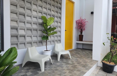 Padalarang House | Kyoto House - Kota Baru Parahyangan, with Indoor Warm Water Pool, Onsen Style, Near Whoosh and Parahyangan Golf