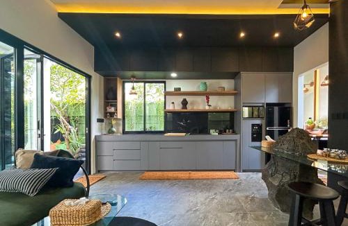 Bukit Resort | Landmark Villas