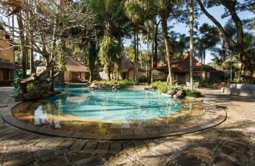 Salatiga Hotel | Laras Asri Resort and SPA